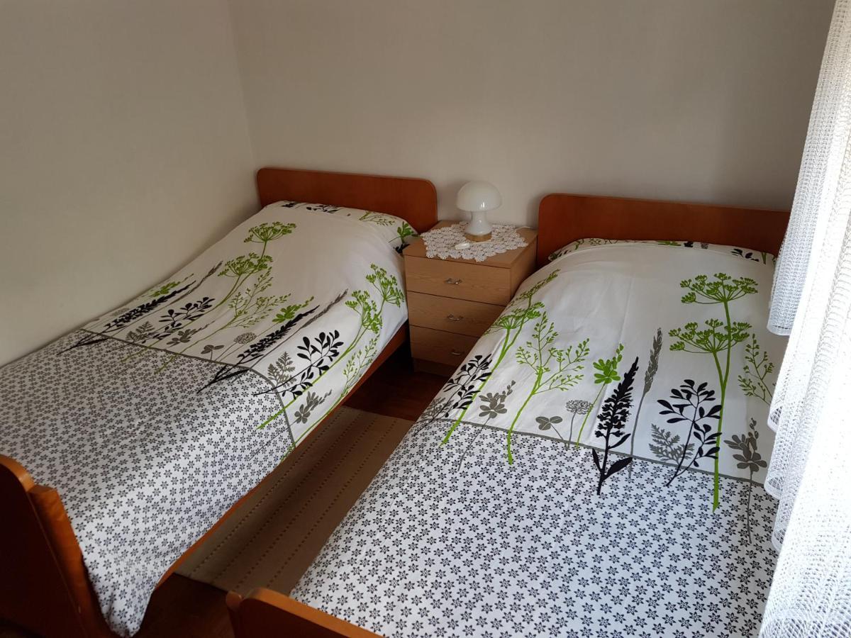Appartement 11 Ulica Drage Gervaisa à Crikvenica Extérieur photo