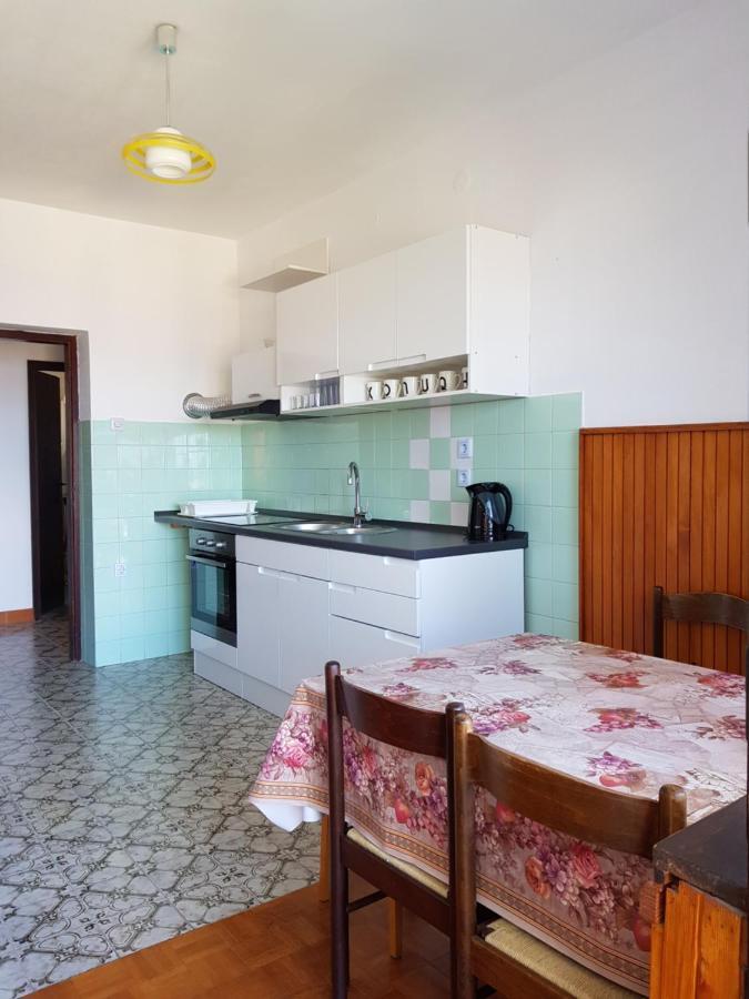 Appartement 11 Ulica Drage Gervaisa à Crikvenica Extérieur photo