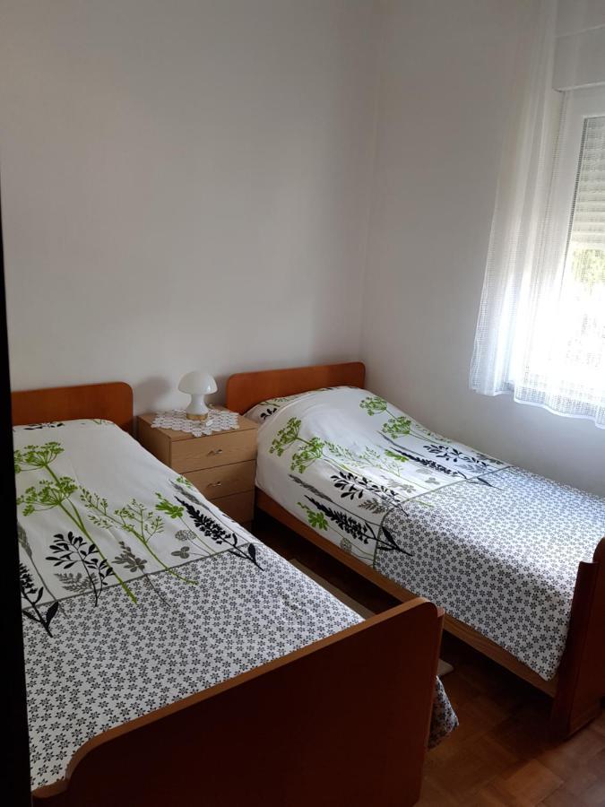 Appartement 11 Ulica Drage Gervaisa à Crikvenica Extérieur photo