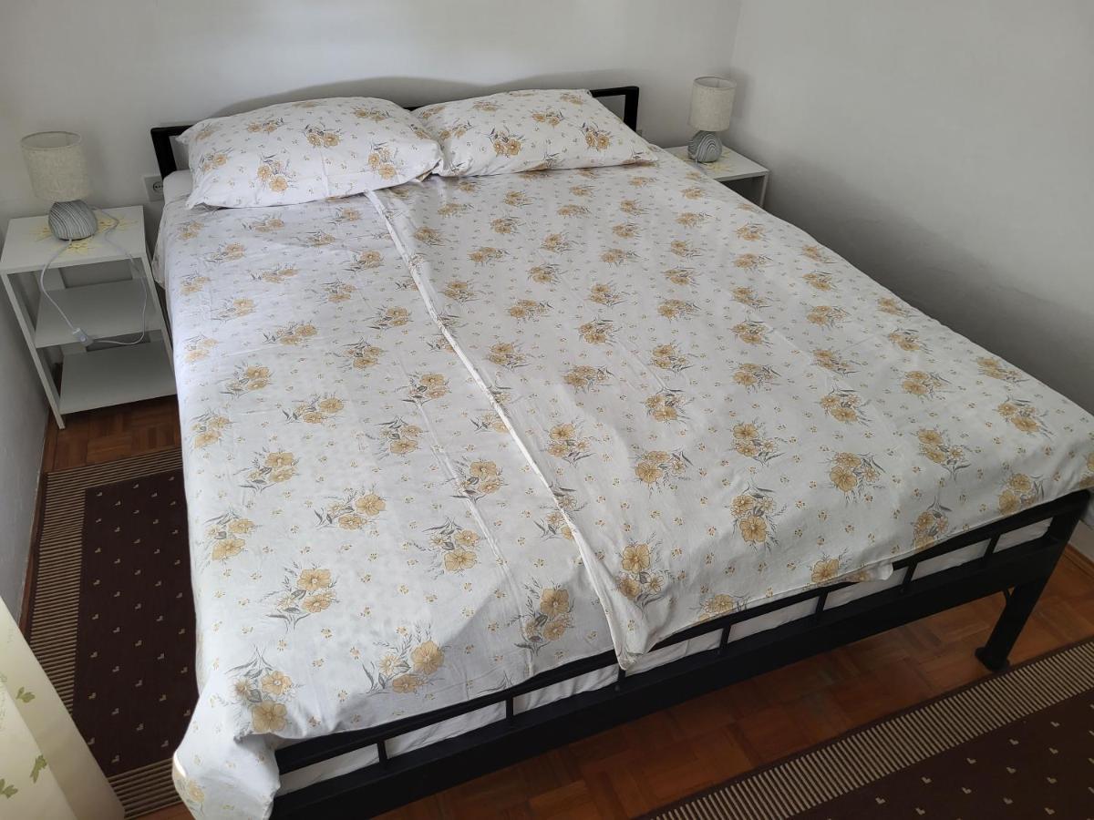 Appartement 11 Ulica Drage Gervaisa à Crikvenica Extérieur photo