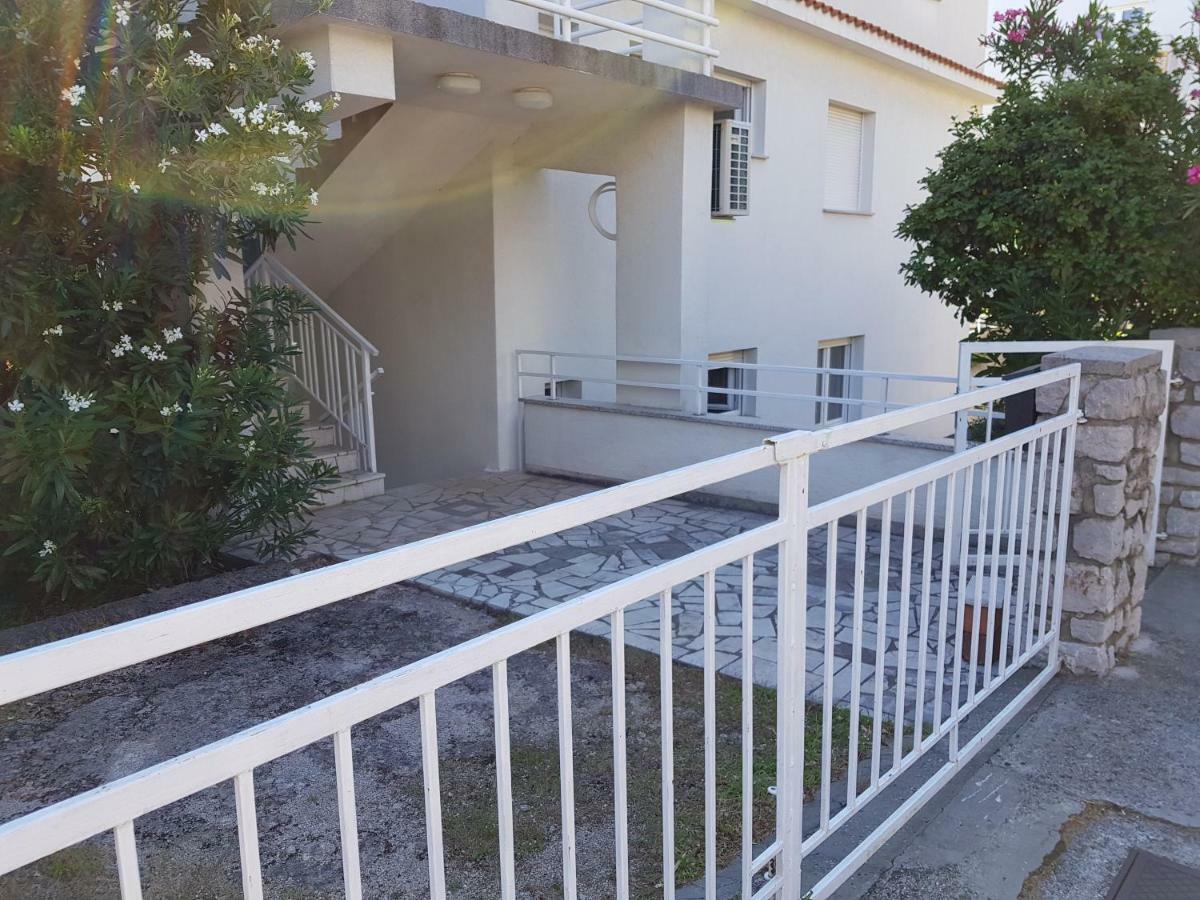 Appartement 11 Ulica Drage Gervaisa à Crikvenica Extérieur photo